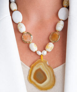 Collana Décolleté con Perle di Fiume, Agata Fuoco e Agata Naturale Gialla