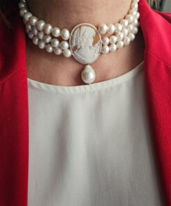 collana choker a tre fili con cammeo di torre del greco