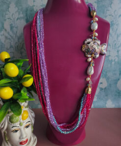 collana lumga con cristalli colorati arcobaleno e pesce in ceramica di caltagirone 3