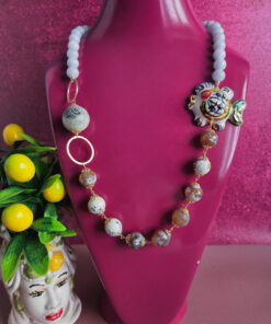 collana siciliana con calcedonio agata fuoco e pesce in ceramica di caltagirone
