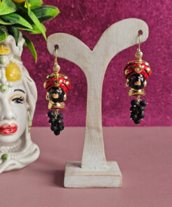 orecchini siciliani con teste di moro in ceramica di caltagirone dipinta a mano e pietra lavica