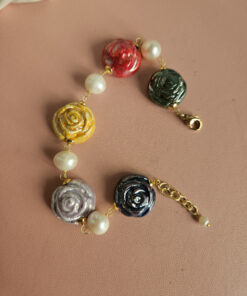 bracciale artigianale con fiori rose colorate in ceramica di caltagirone