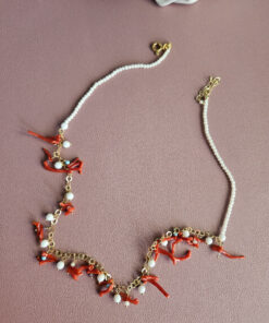 collana decollete con agata bianca e corallo rosso