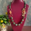 collana lunga siciliana con agata fuoco verde e cavalluccio in ceramica di caltagirone
