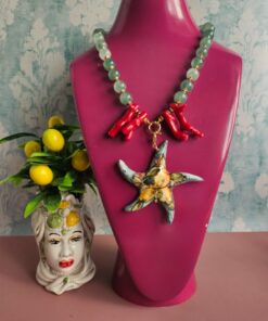 collana decollete con giada verde e stella marina in ceramica di caltagirone
