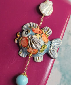 Alternative view of Collana Siciliana con Pasta di Turchese e Pesce in Ceramica di Caltagirone