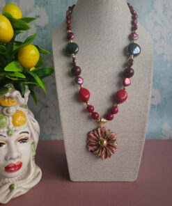 collana girocollo con pasta di corallo rosso e fiore in ceramica di caltagirone