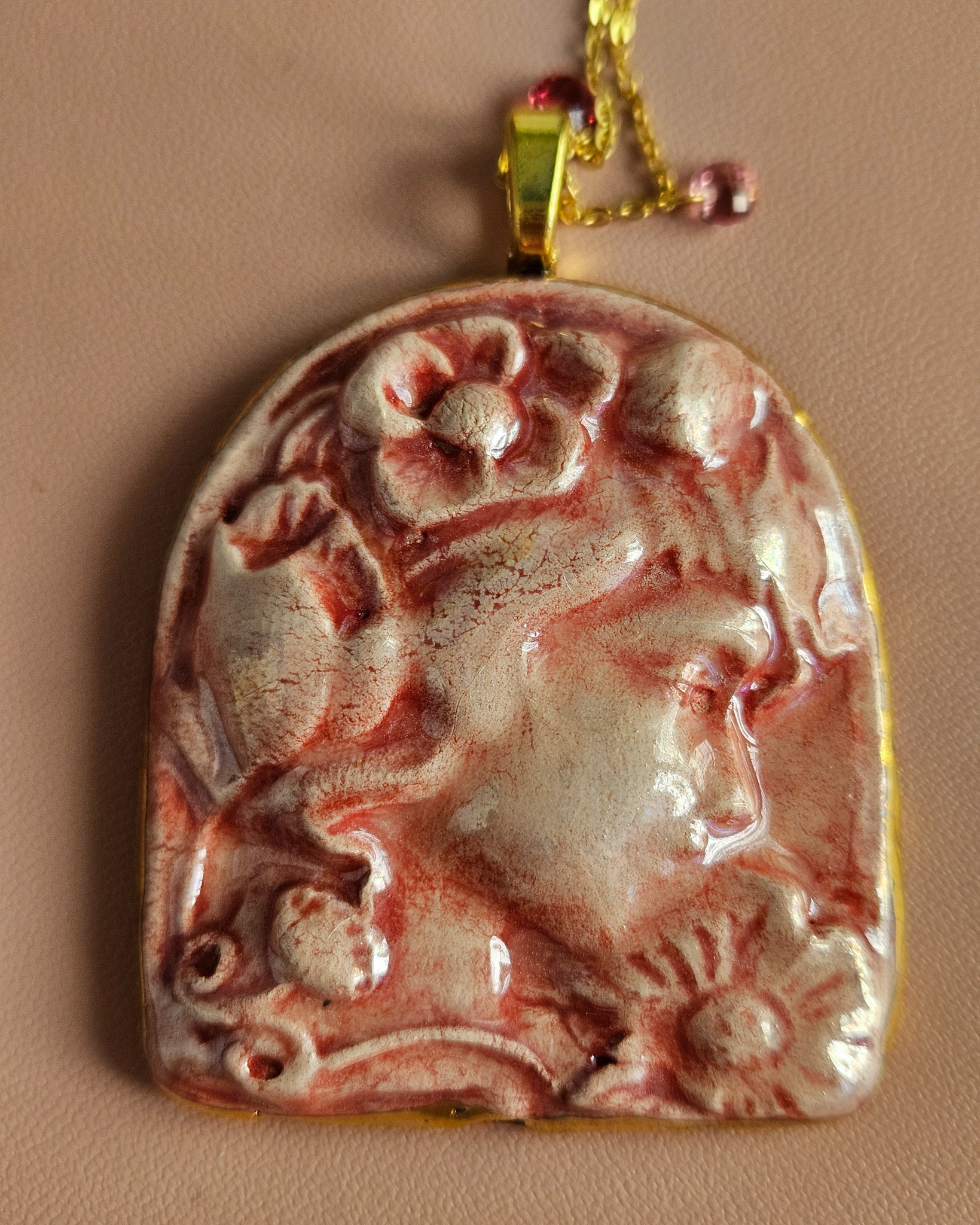 925 Chain Necklace with Zircons and Ceramic Cameo Drop - Image 3