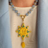 collana girocollo con pietre azzurre e sole in ceramica di caltagirone dipinta a mano