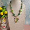 collana girocollo con pietre verdi e fico d'india in ceramica di caltagirone