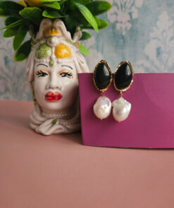 orecchini a goccia in argento 925 con perle barocche e ossidiana nera