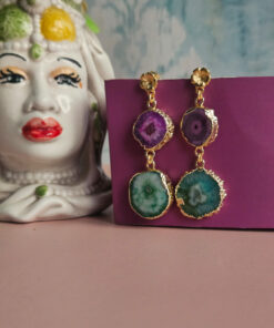 orecchini pendenti con agata naturale fucsia e verde acqua