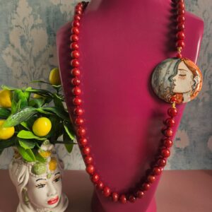 collana lunga siciliana con giada ruby e ceramica di caltagirone dipinta a mano