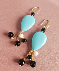 Alternative view of Orecchini 2 ANIME con Cuori in Pasta di Turchese, Onice e Agata Bianca