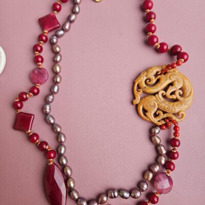 Collana DAFNE Doppia con Agata Borgogna, Perle e Giada Burma Gialla