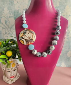Collana Siciliana con Angelite, Agata Fuoco e Ceramica di Caltagirone Dipinta a Mano