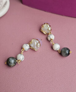 Alternative view of Orecchini Pendenti con Aulite Bianca e Occhio di Falco