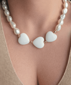 Alternative view of Collana 2 ANIME con Perle Naturali e Cuori in Agata Bianca