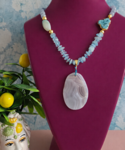 Collana Decollete con Agata Azzurra, Chips di Acquamarina e Pendente in Agata Naturale