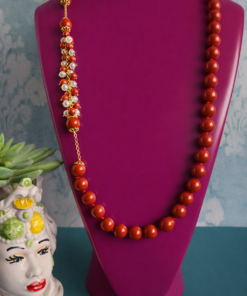 Alternative view of Collana Lunga con Pasta di Corallo e Perle di Fiume