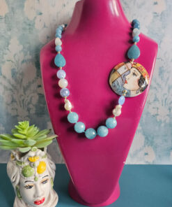 Collana Siciliana con Pietre Azzurre e Ceramica di Caltagirone Dipinta a Mano