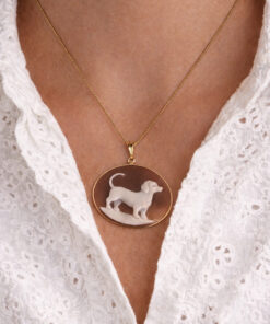 Ciondolo in Argento 925 Placcato Oro con Cammeo Bassotto Autentico di Torre del Greco