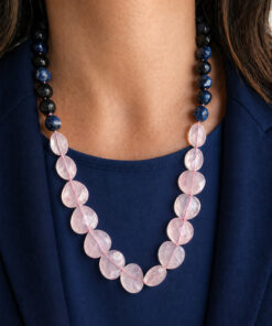 Collana Fatta a Mano con Sodalite e Cuoricini di Quarzo Rosa