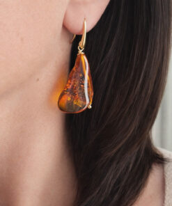Alternative view of Orecchini Pendenti in Argento 925 Placcato Oro con Ambra del Baltico