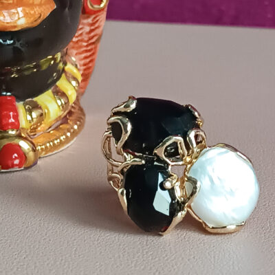 anello triplo con onice nero e perla barocca piatta