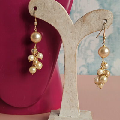 parure collana e orecchini con catena e perle