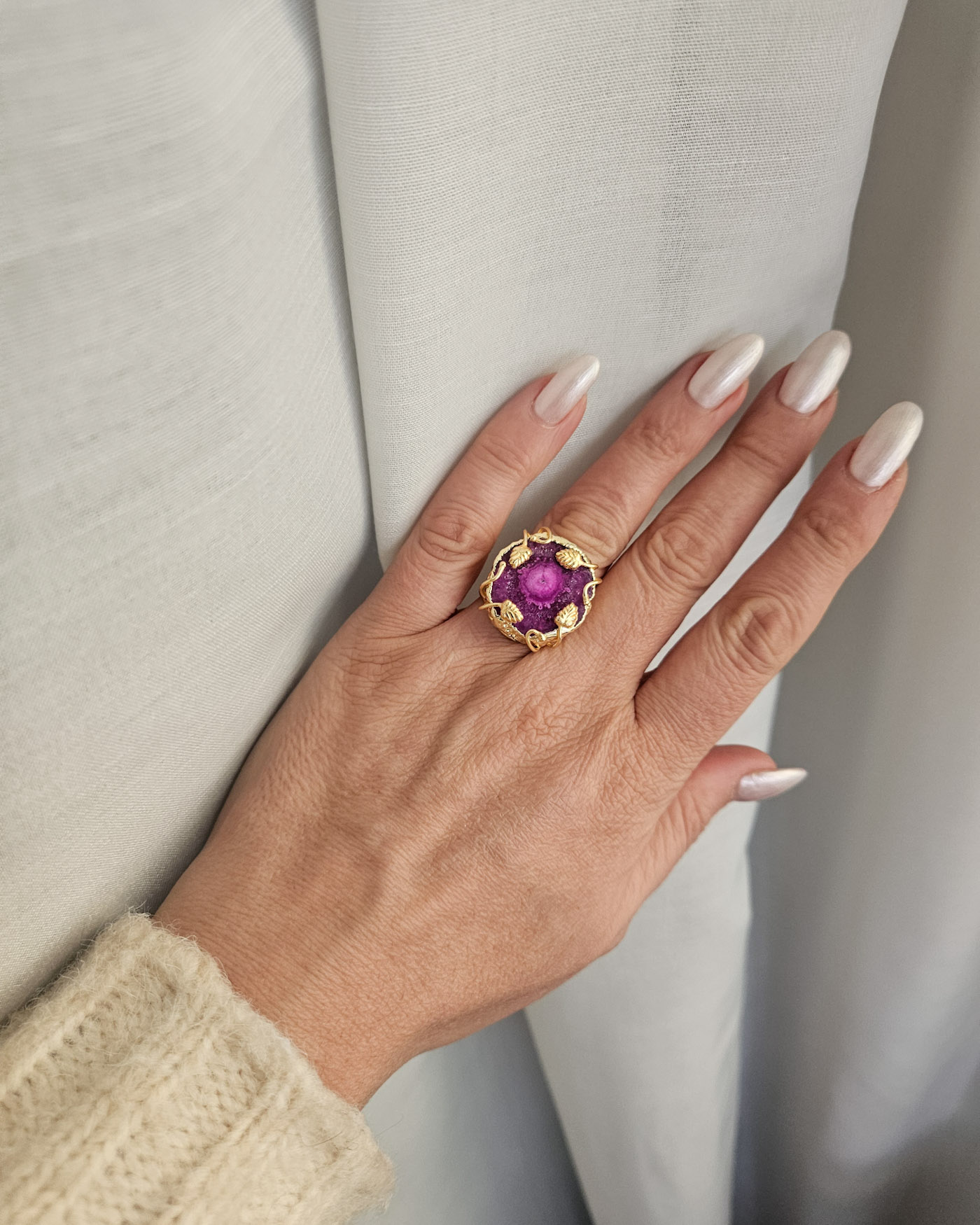 Anello Tondo con Agata Naturale fucsia 2