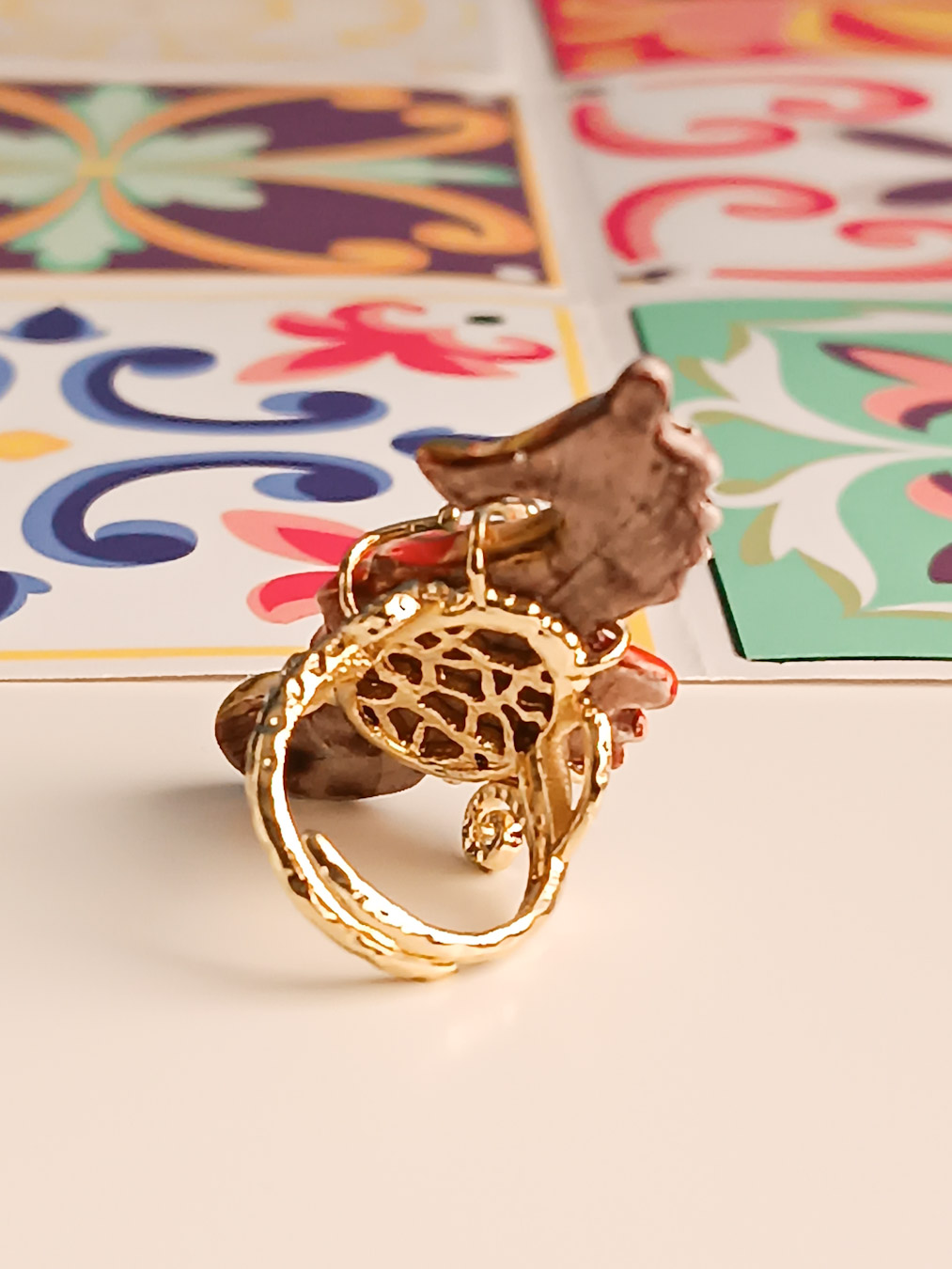 Anello con cavalluccio in ceramica di caltagirone 2