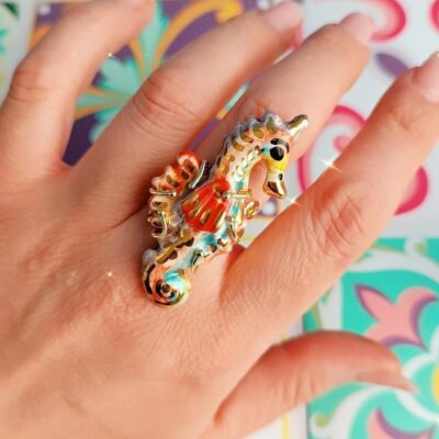 Anello con cavalluccio in ceramica di caltagirone