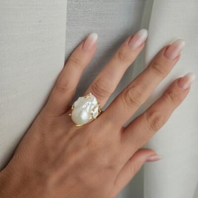 Anello in argento 925 placcato oro con perla barocca