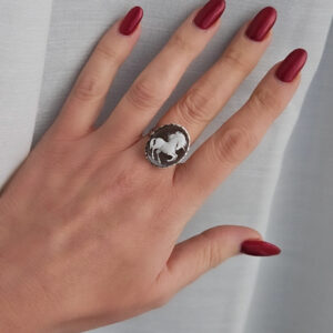 Anello ovale in argento 925 con cammeo unicorno