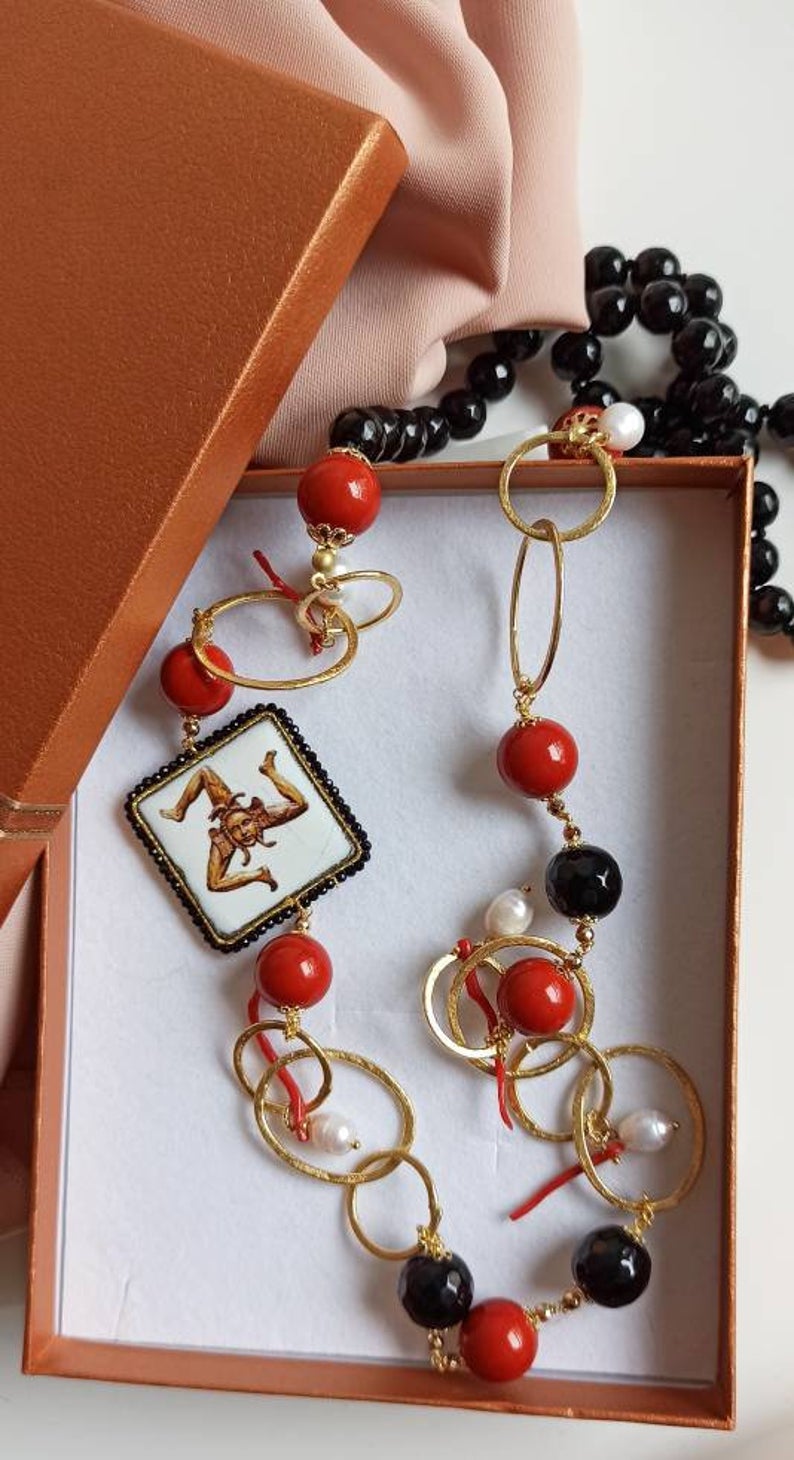 Black onyx necklace with gold chain and sicily ceramic tile_1