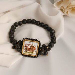Bracciale elastico con pietra lavica e mattonella in ceramica di caltagirone