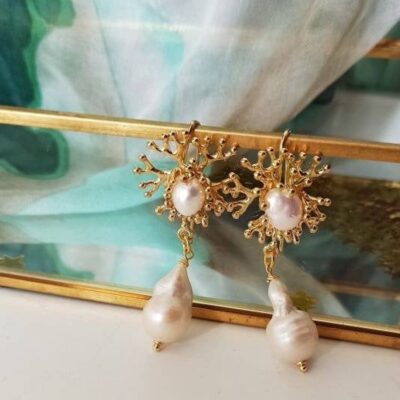Bride pearl earrings