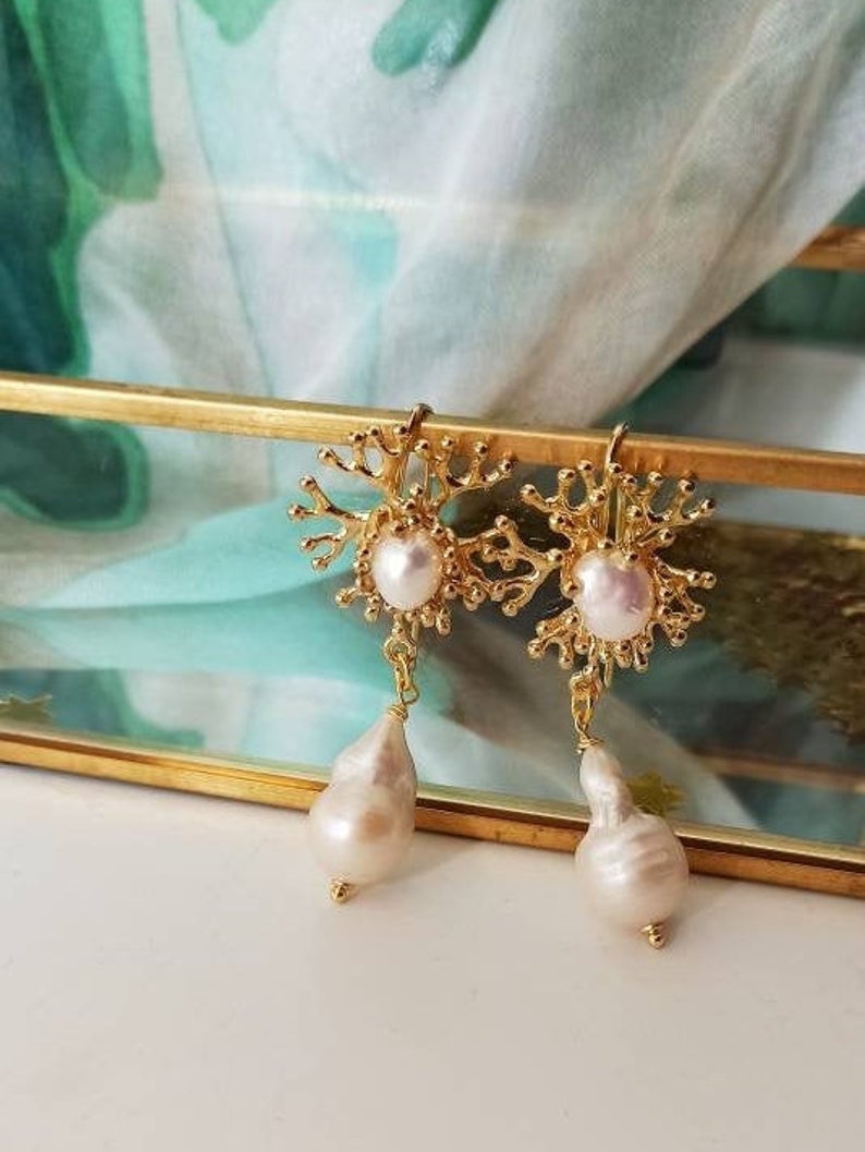 Bride pearl earrings Bride pearl earrings