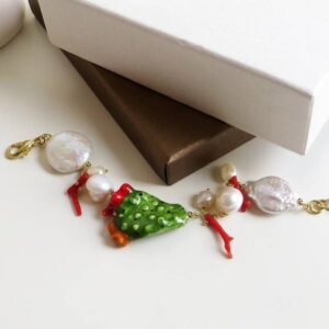 Chain bracelet with sicily ceramic prickly pear and baroque pearls