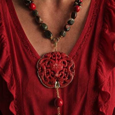 Collana Decollete con Burattate di Bloody Jasper e Ciondolo Giada Burma Rossa