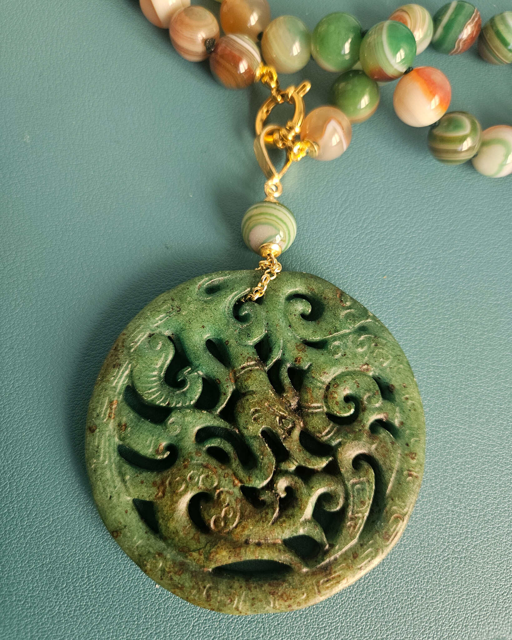 Collana Extra Lunga con Agata Sfumata e Ciondolo Giada Verde 2