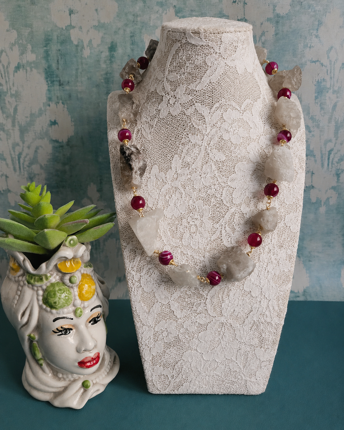 Collana Girocollo con Sassi di Quarzo Fumè e Agata Fucsia 1