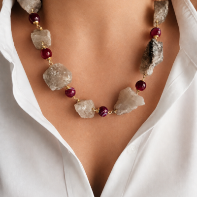 Collana Girocollo con Sassi di Quarzo Fumè e Agata Fucsia