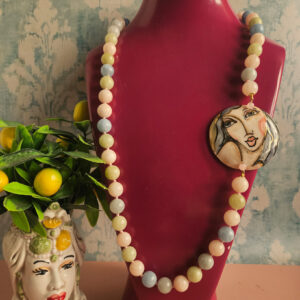 Collana Siciliana con Morganite e medaglione in Ceramica di Caltagirone
