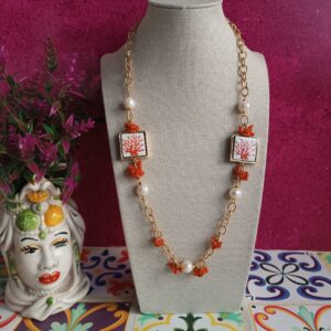 Collana a catena con corallo rosso perle e mattonelle in ceramica di caltagirone 3