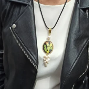 Collana a corda con mattonella in ceramica di caltagirone
