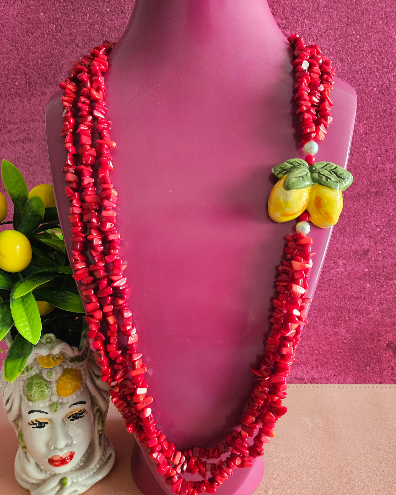 Collana a tre fili con corallo bambù rosso e limone in ceramica di caltagirone 5