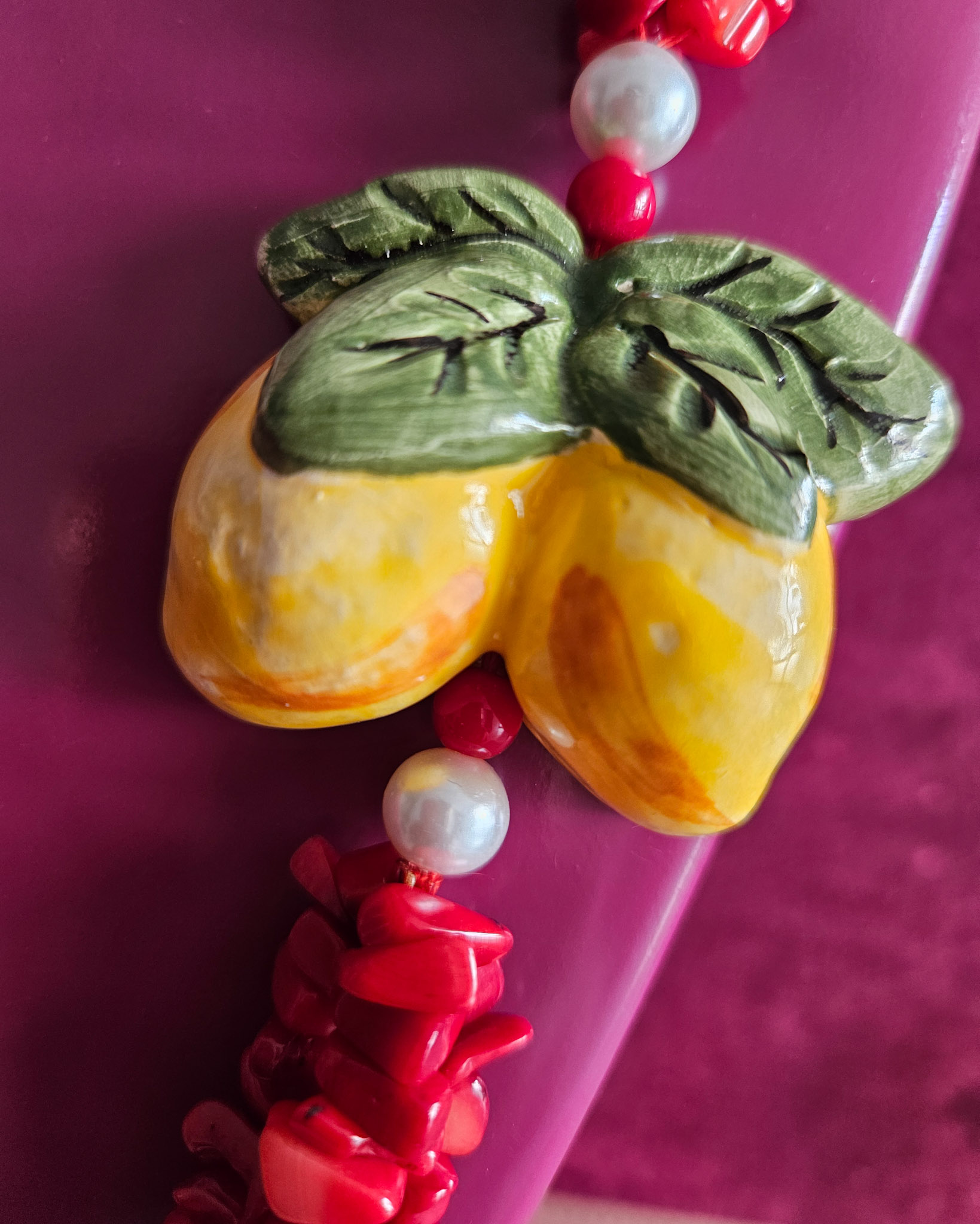 Collana a tre fili con corallo bambù rosso e limone in ceramica di caltagirone 6