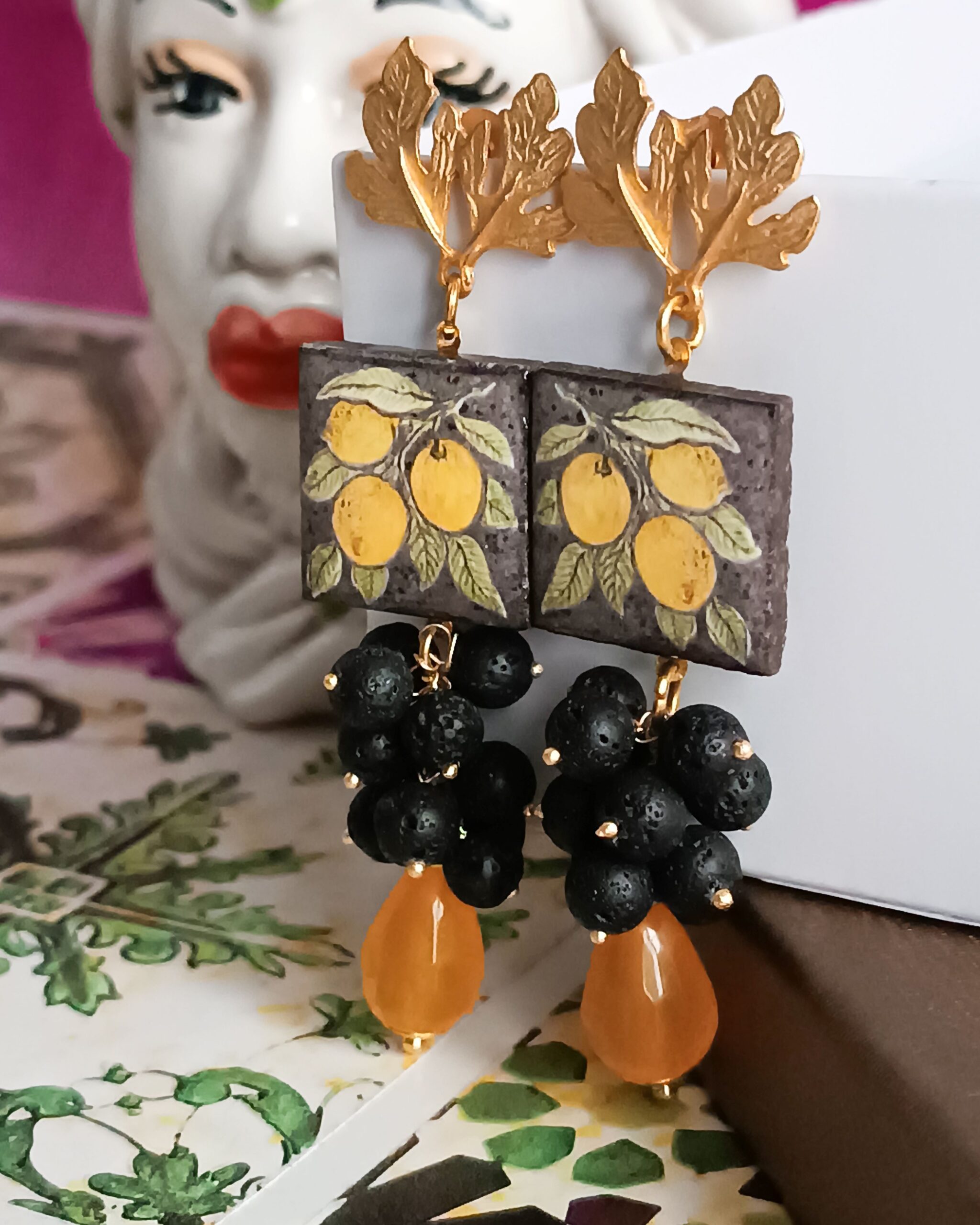 Orecchini con mattonelle in ceramica di caltagirone pietra lavica e quarzo citrino 4